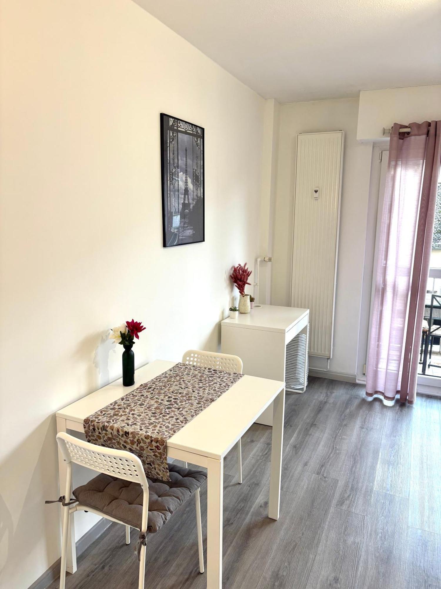 Joli Studio Dans L'Ancien Quartier De Cronenbourg ستراسبورغ المظهر الخارجي الصورة